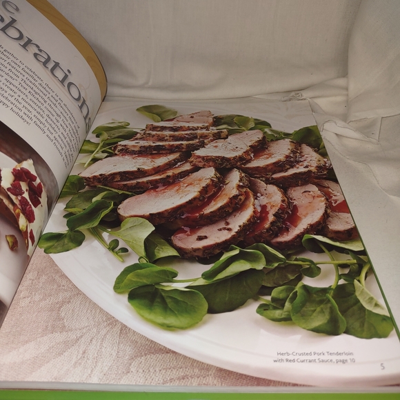 Better Homes and Gardens Christmas Cooking From the Heart 2011 HC VG - Picture 6 of 10